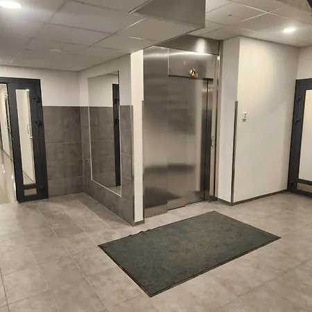 Viihtyisae Taeysin Kalustettu Ja Varustettu Yksioe Logomolla 1vrk-36kk * Turku