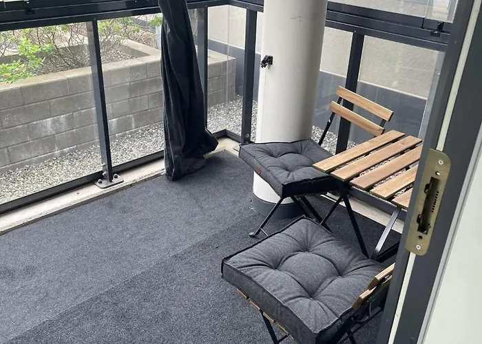 Viihtyisae Korkealuokkainen, Tilava Ja Parvekkeellinen Yksioe Logomolla 1-2hloe * Turku